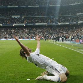 Higuain celebrando el gol de la victoria
